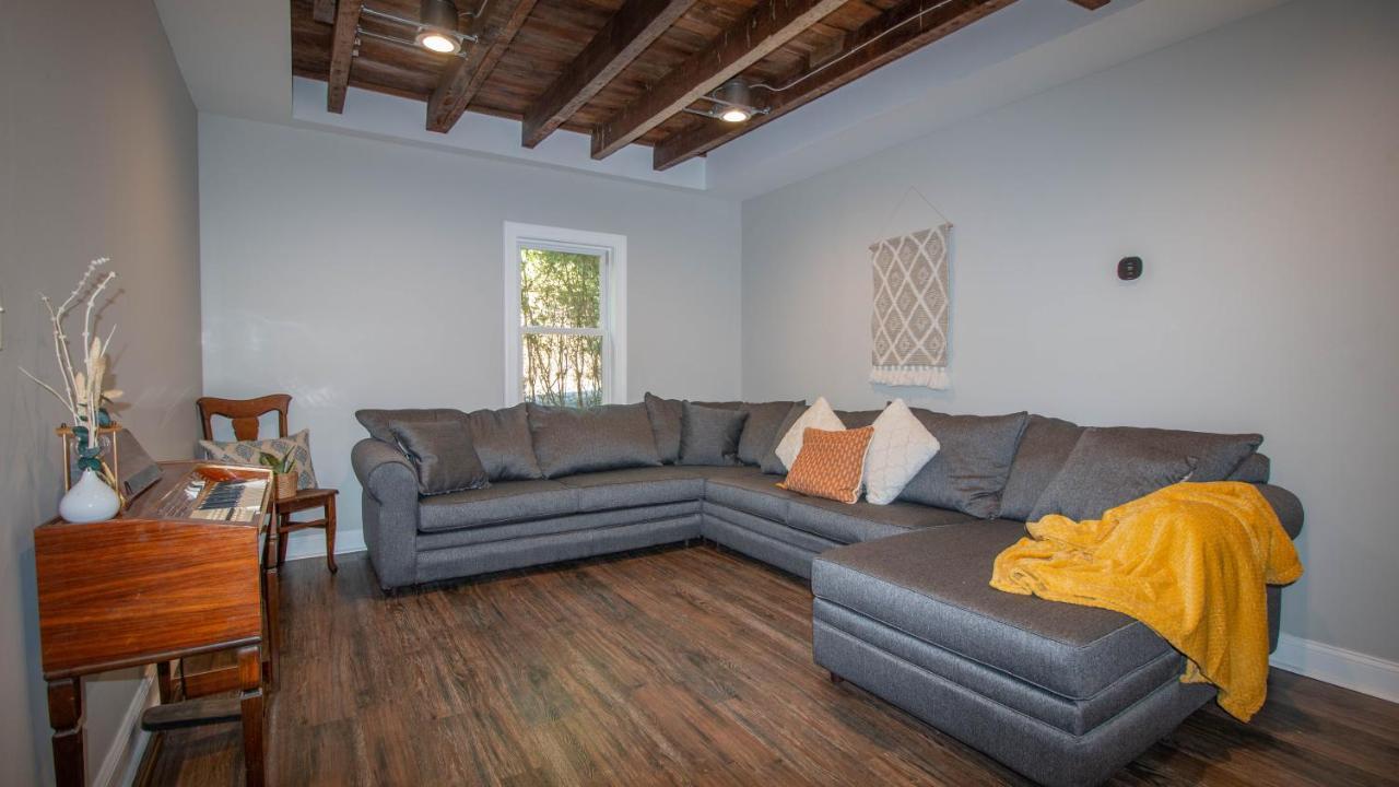 הרשי Large Beautiful Apartment מראה חיצוני תמונה